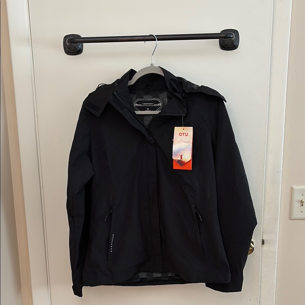 NWT Black Men’s Lightweight Raincoat